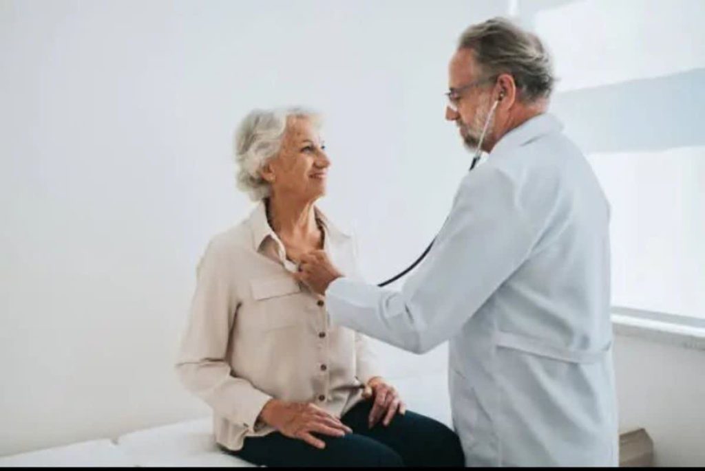 خدمات اورژانسی و انتقال بیمهگذار به نزدیکترین بیمارستان طرف قرارداد بیمه دانا خدمات اورژانس و انتقال بیمهگذار